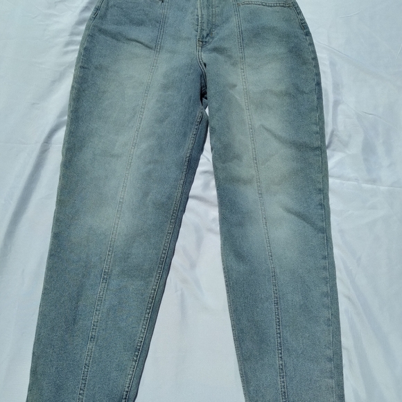 H&M DIVIDED Loose Mom Jeans. - Picture 1 of 7